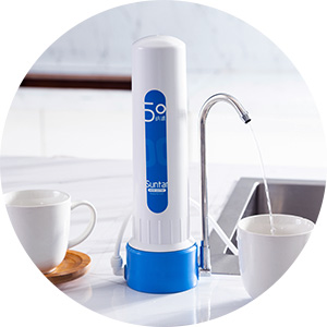 净水机，有的净水机使用的是黑金膜（石墨烯膜），有的是陶瓷膜供用户选择。